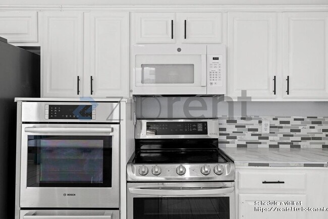 Building Photo - 45513 W Starlight Dr