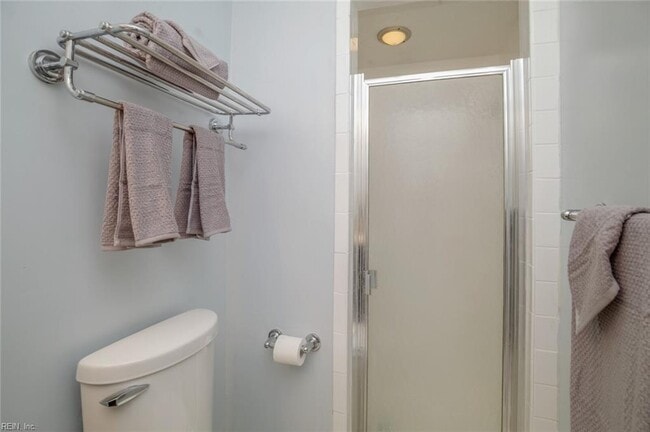 Building Photo - 590 Tenbee Ln