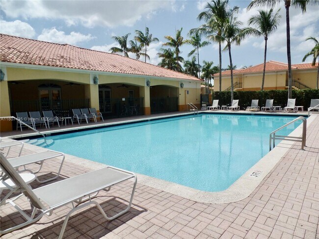 Building Photo - 7330 NW 114th Ave