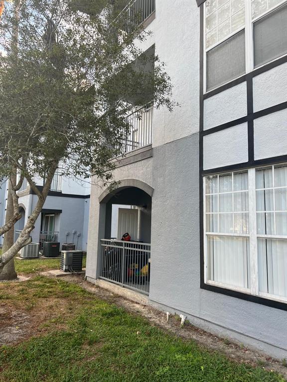 Building Photo - 3701 Castle Pines Ln