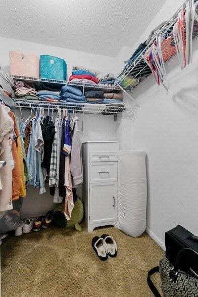 Building Photo - 401 S 1st St