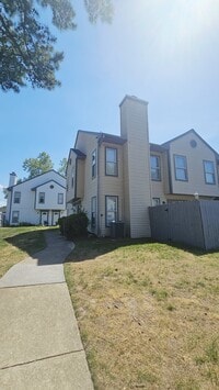 Building Photo - 812 Zircon Ct