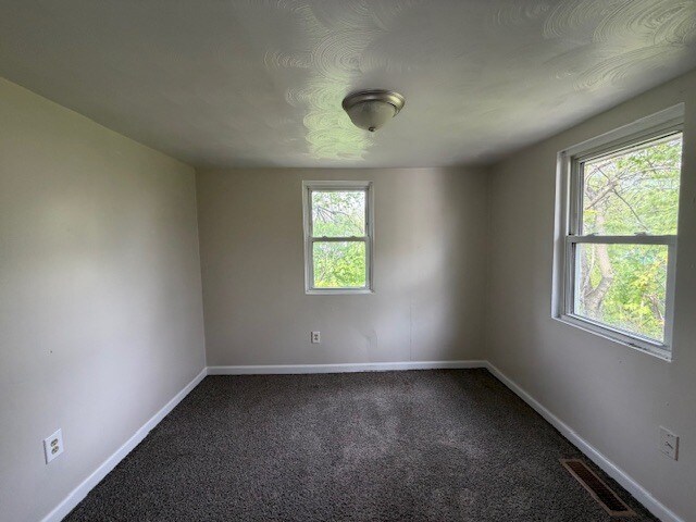 Building Photo - 208 S Bendix Dr