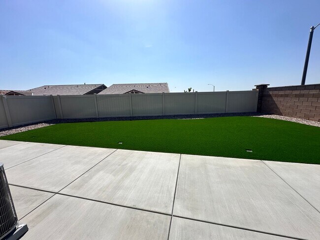 Building Photo - Brand New Home In Menifee with Backyard!