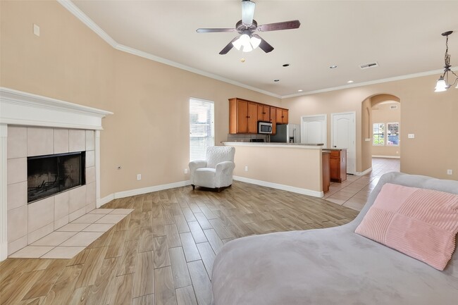 Building Photo - 7002 Casita Dr