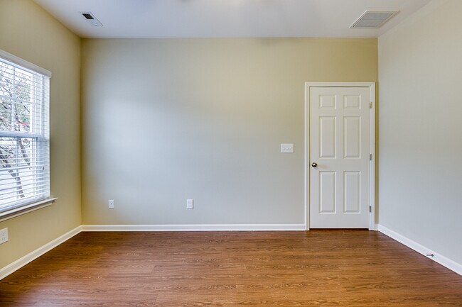 Building Photo - 7146 Somerset Springs Dr