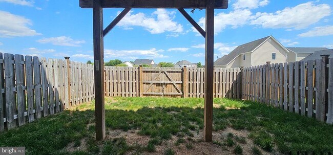 Building Photo - 114 Brockham Ct