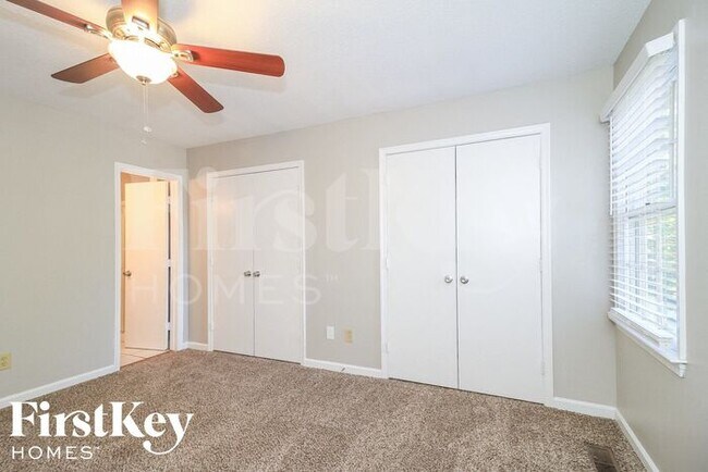 Building Photo - 3806 Langdon Dr