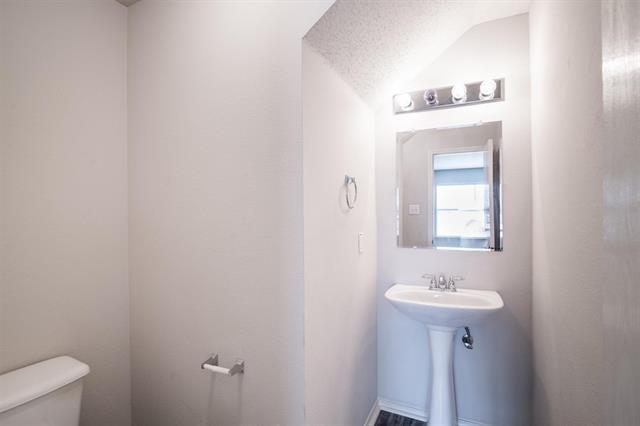 Building Photo - 8857 Stirrup Way