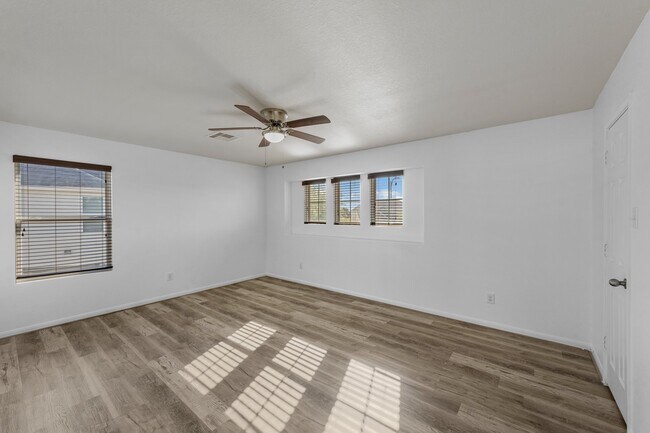 Building Photo - 4810 Jarl Ct