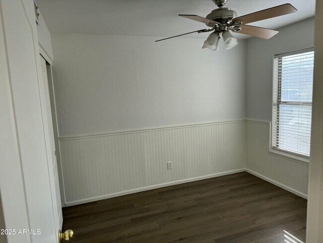 Building Photo - 11448 E Petra Ave