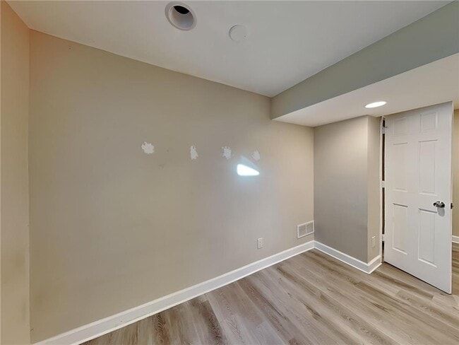 Building Photo - 4010 Monroe St NE