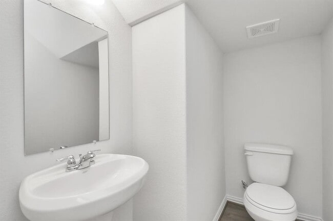 Building Photo - 1534 Revolution Way