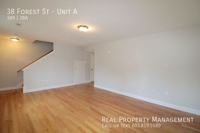 Building Photo - 38 Forest St