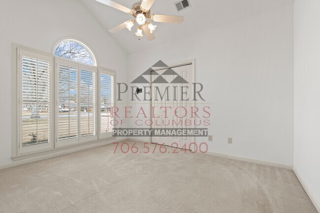 Building Photo - 4856 Spring Ridge Dr