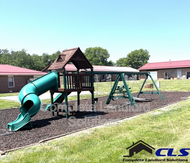 Building Photo - 1724 E Morgan Dr