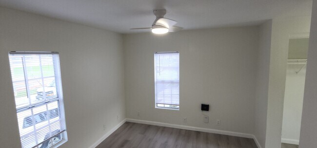 Building Photo - 544 Virginia St