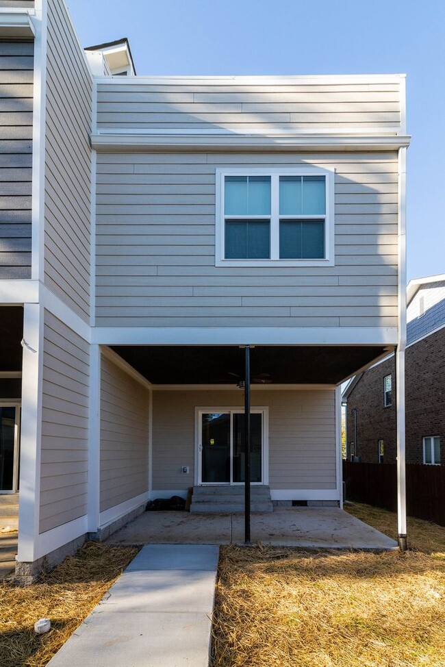 Building Photo - COMING SOON! 3 Bed/4 Bath Buena Vista 3 Story Townhouse-Rooftop level with Downtown Views!!