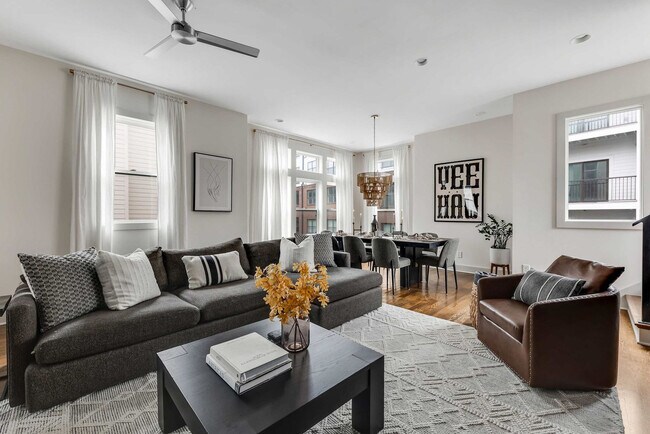 Building Photo - 1114A Wade Ave