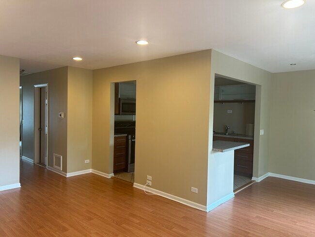 Building Photo - 93 Lambert Dr