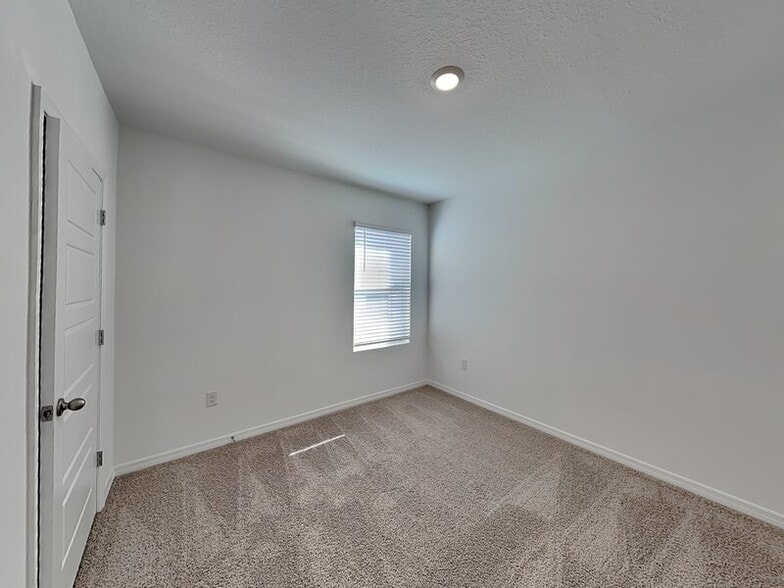 Building Photo - 3515 Nettle Loop