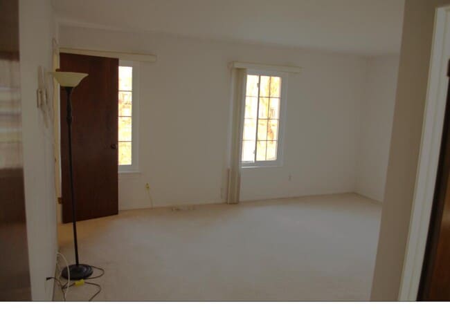 Building Photo - 30831 Hunters Dr