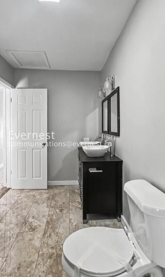 Building Photo - 4308 Highland Ave