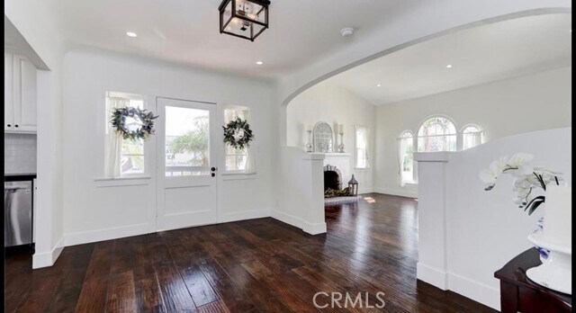 Building Photo - 501 Avenue B Ave