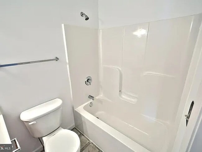 Building Photo - 1193 Ledge Dr