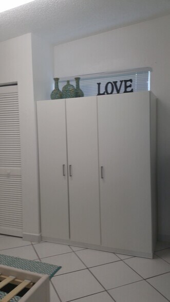 Building Photo - 11455 SW 82nd Ave