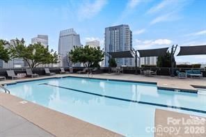 Building Photo - 333 W Trade St