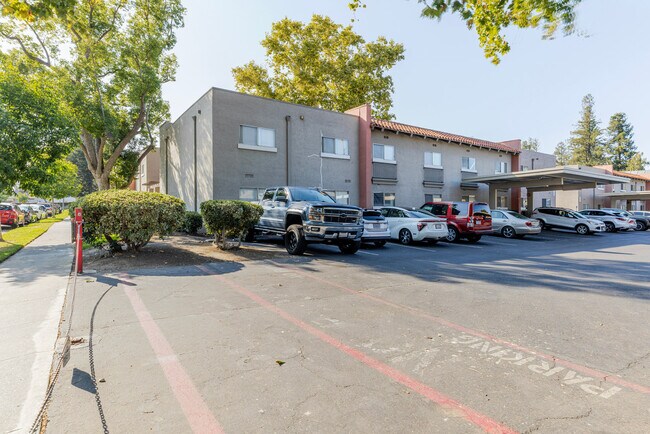 Building Photo - 350 Budd Ave