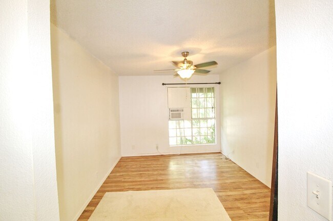 Building Photo - Unfurnished 2 bed/ 1.5 bath Kihei Villages