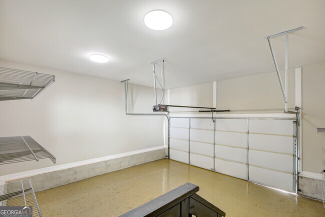 Building Photo - 112 Cottage Grove