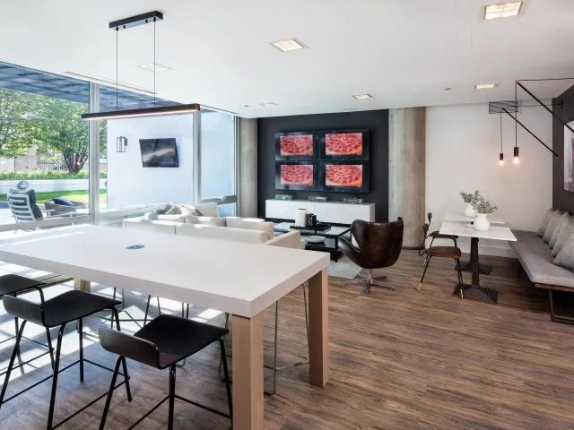 Building Photo - 1407 S State St