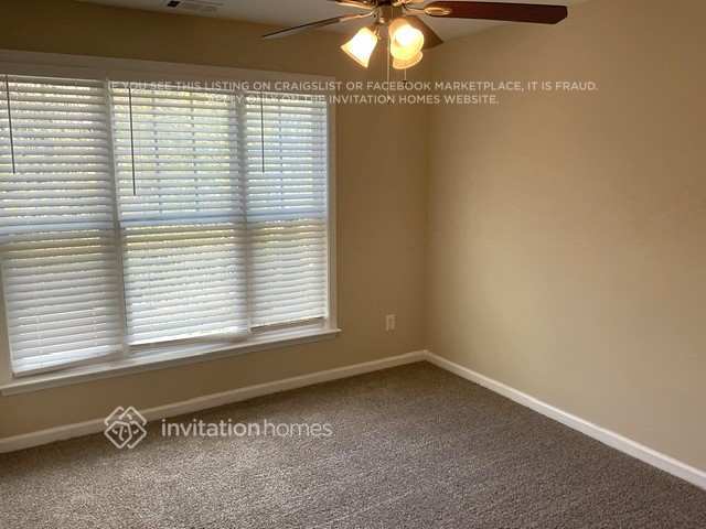 Building Photo - 3241 Welmingham Dr SW