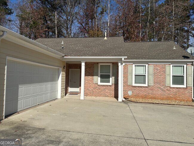 Building Photo - 124 Cottesford Dr SW