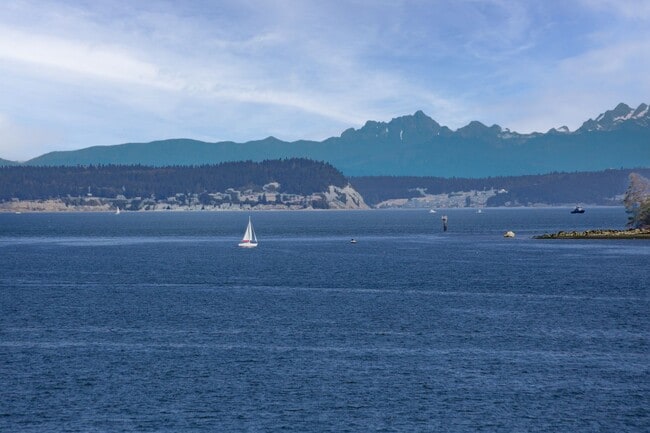 Building Photo - Short-Term Waterfront Retreat | Fully Furnished Option Available