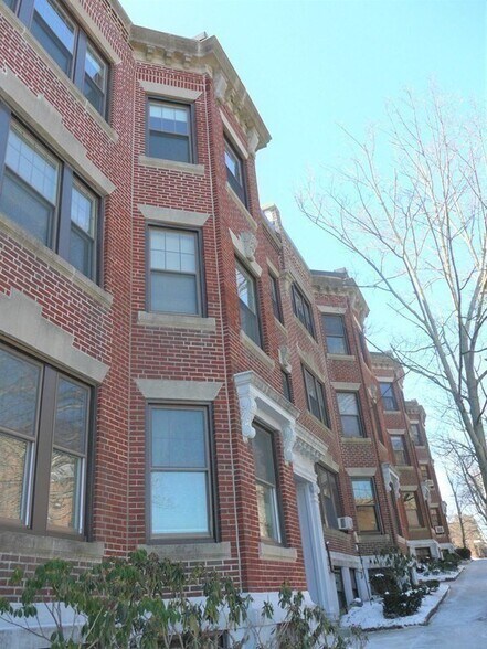 Building Photo - 17 Stearns Rd