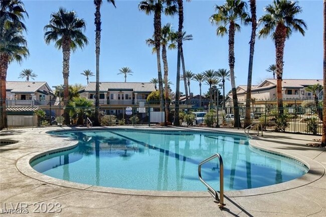 Building Photo - 8410 Eldora Ave