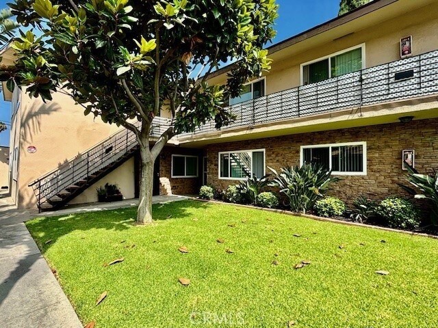 Building Photo - 12437 Harris Ave