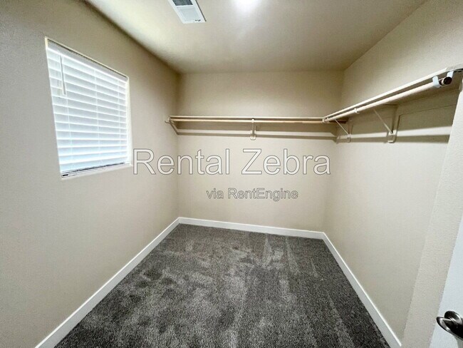 Building Photo - 1310 Playa Del Rey Dr