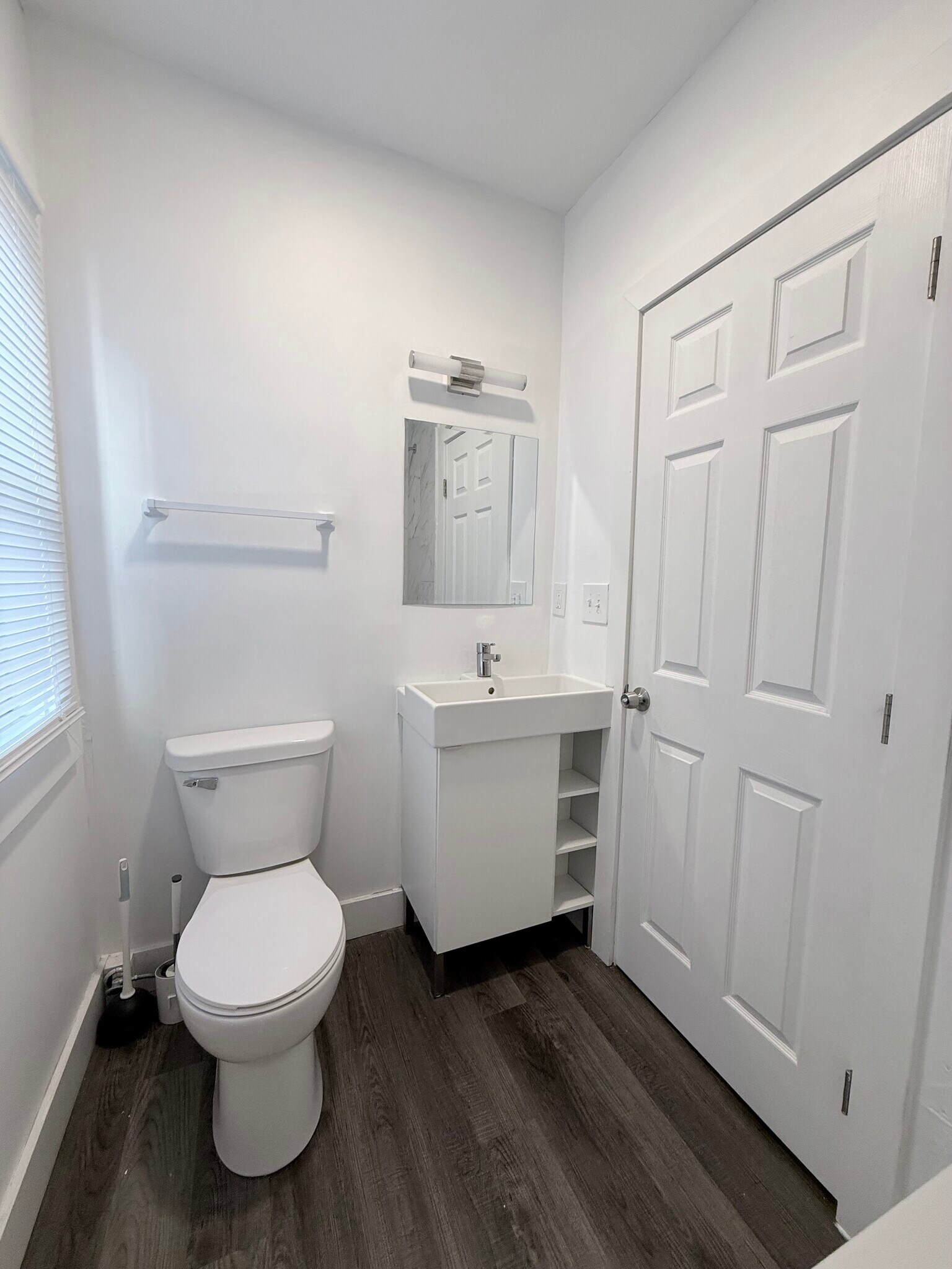 Building Photo - 954 S Ohio Ave