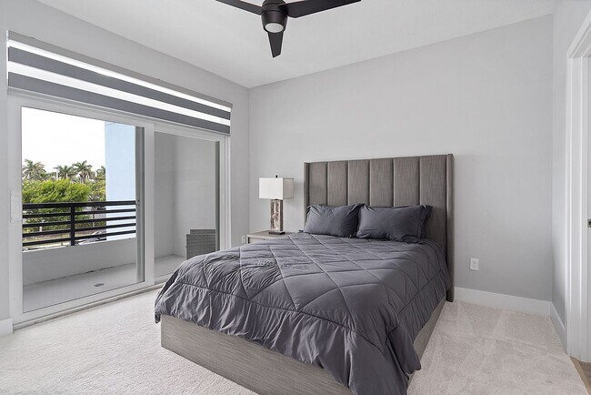 Building Photo - Frederick Isles Townhomes - Delray Beach