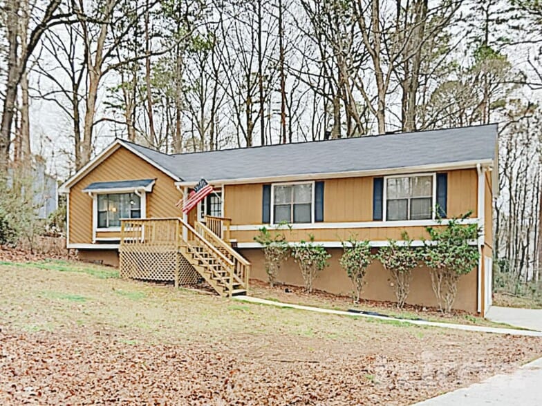 Building Photo - 5712 Albans Way