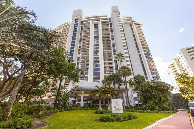 Building Photo - 9 Island Ave