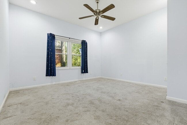 Building Photo - Downtown 3BR 2BA with Fenced Yard – 10 Minutes to Fort Benning