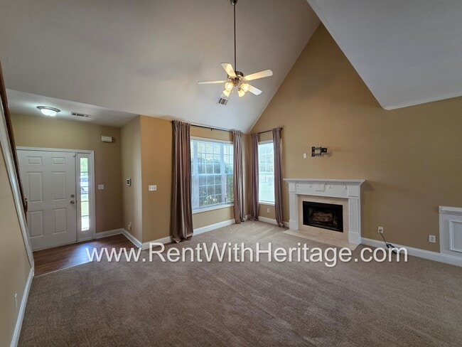 Building Photo - Gorgeous 5bd /3.5 bath Home/ Upgrades Galore/ Attention to Detail/ Great Location