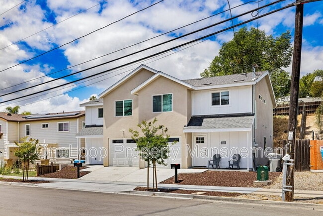 Building Photo - 6256 E Lake Dr