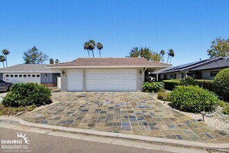Building Photo - Spacious 3Bdm 2Ba Home Near Lake San Marcos!